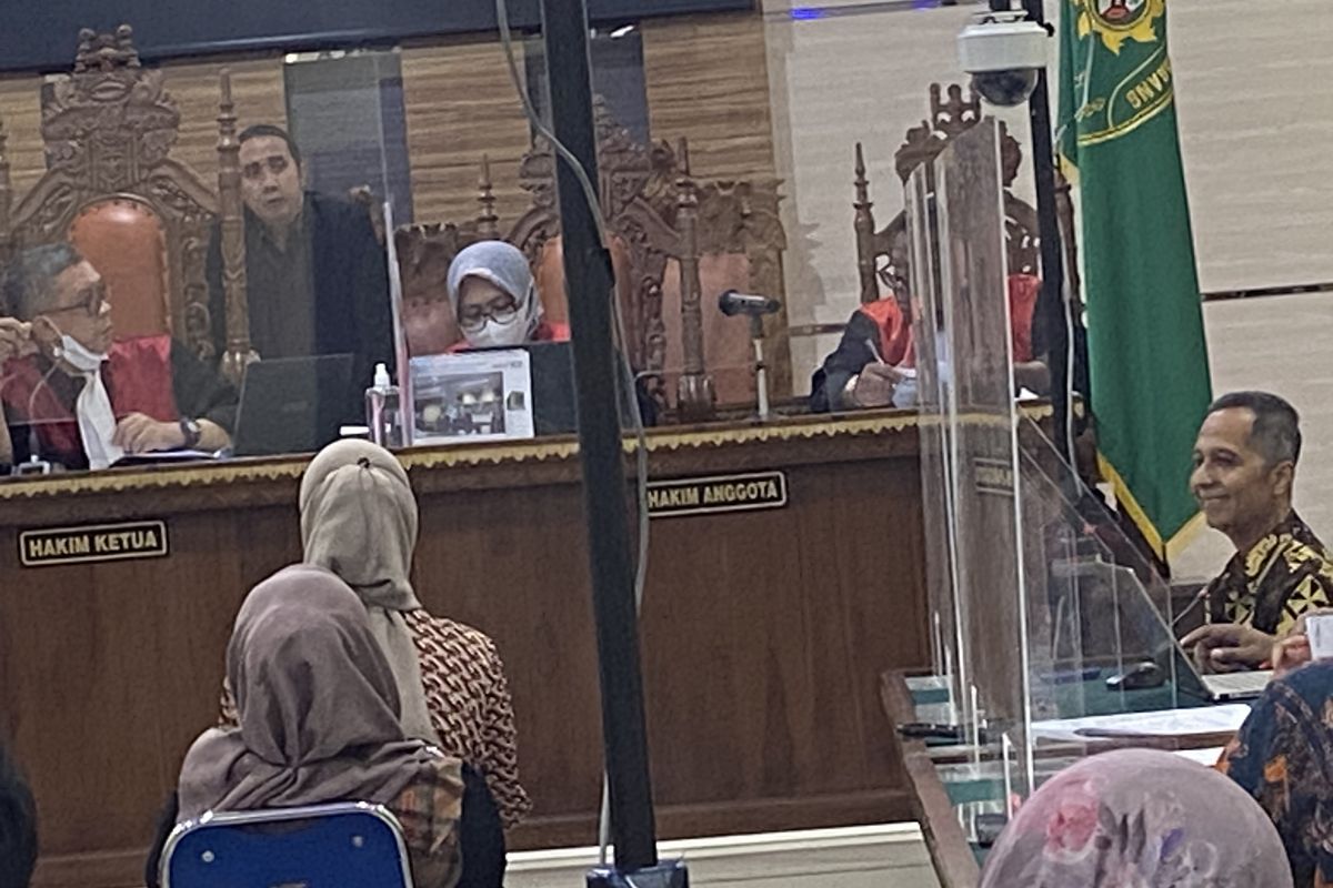 Mantan Rektor Unila Karomani dalam sidang lanjutan di Pengadilan Tipikor Tanjung Karang, Selasa (7/3/2023).