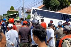 Truk Pengangkut Batu Bara Tabrak Bus dan 3 Sepeda Motor di Cilacap, 1 Orang Tewas