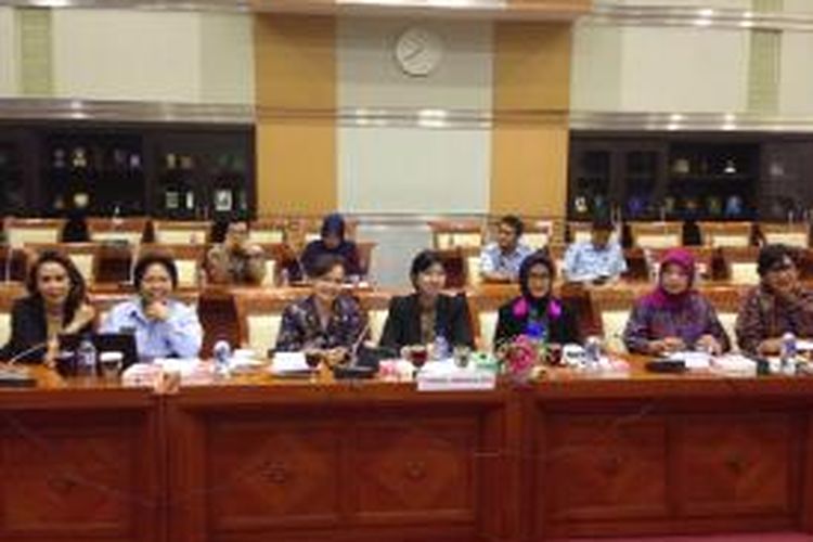 Panitia Seleksi Calon Pimpinan KPK melakukan rapat dengar pendapat dengan Komisi III DPR, Selasa (17/11/2015) malam.