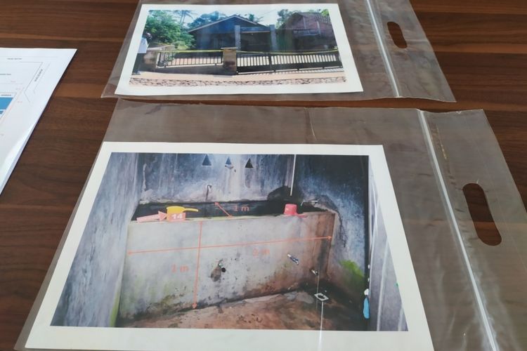 Foto rumah dan bak mandi yang diambil anggota Reserse dan Kriminal Polres Temanggung, Rabu (19/5/2021). Bak mandi ini digunakan para tersangka untuk menganiaya A (7) di Dusun Paponan, Desa Bejen, Kecamatan Bejen, Kabupaten Temanggung,