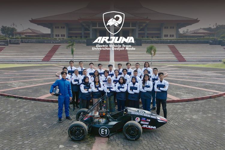 Tim Mobil Listrik Arjuna Universitas Gadjah Mada (UGM) berhasil memberikan prestasi memuaskan dalam kompetisi berskala internasional, Formula Student Electric Vehicle Concept Challange 2021 yang diadakan oleh Formula Bharat.