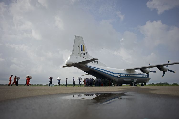 Seperti inilah pesawat angkut Y-8 milik AU Myanmar yang jatuh di Laut Andaman, Rabu (7/6/2017).