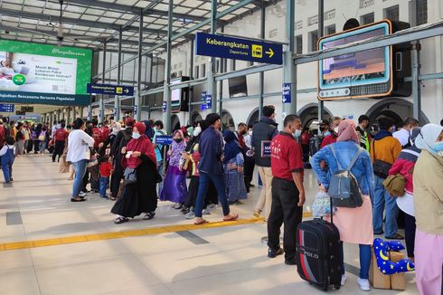 Antisipasi Kepadatan di Stasiun, Menhub Imbau Pemudik Perhatikan Jadwal Keberangkatan Kereta Api