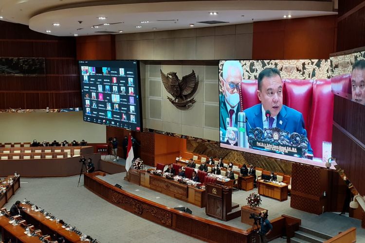 Rapat paripurna DPR RI pengesahan RKUHP di Kompleks Parlemen Senayan, Jakarta, Selasa (6/12/2022). 