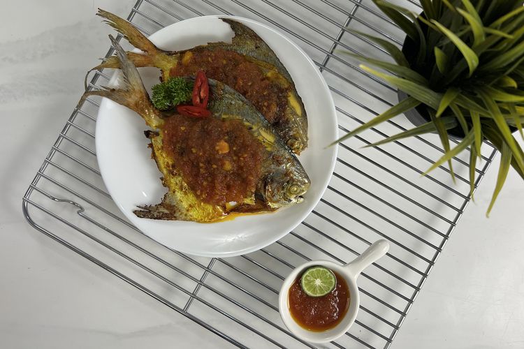 Ikan Bakar Bumbu Kuning ala Foodplace