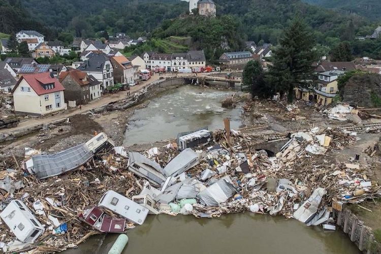 Kehancuran di Ahrtal setelah banjir bandang tahun 2021.