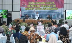 Dampingi Menko Pangan Zulkifli Hasan, Wali Kota Semarang Agustina Wilujeng Apresiasi KKMP Sampangan