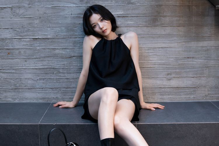 Kim You Jung Resmi Jadi Brand Ambassador Terbaru Charles & Keith