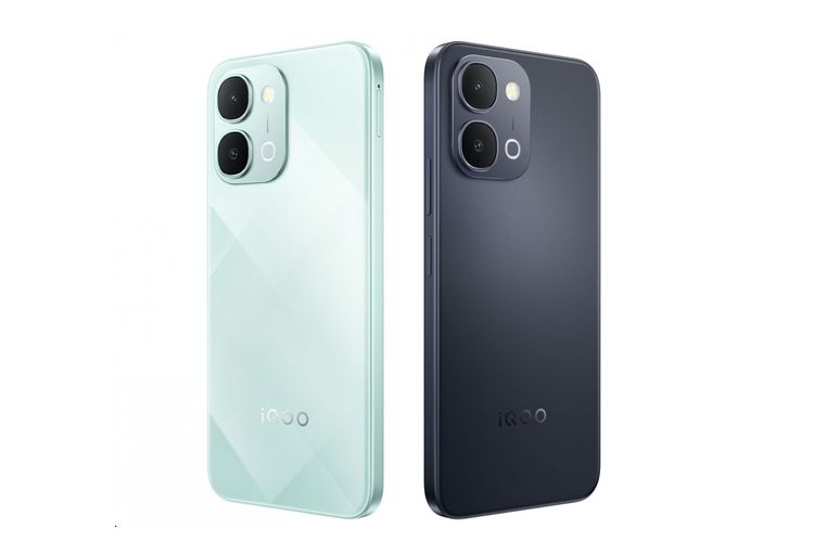 iQoo Z11x 5G dirilis di India dalam dua opsi warna, yakni Prismatic Green dan Titan Black. 