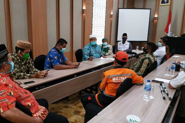 Ormas Islam di Mimika ketika melakukan pertemuan setelah mendapat izin melaksanakan shalat Idul Fitri di lapangan terbuka dari Bupati Mimika Eltinus Omaleng, Senin (18/5/2020).