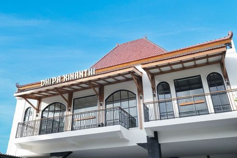 Menginap di Dipha Kinanti by Raminten, Hotel Dekat Malioboro