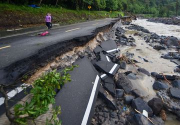 Pasca-bencana, Jalur Lembah Anai Dibuka Terbatas Mulai Senin