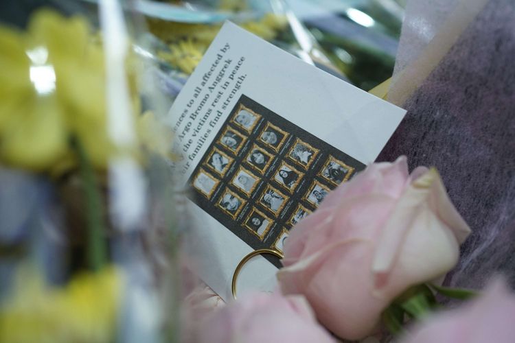 “Kalian Semua Wanita Hebat, Pejuang yang Rela Berdesakan Demi Nafkah dan Pendidikan”
