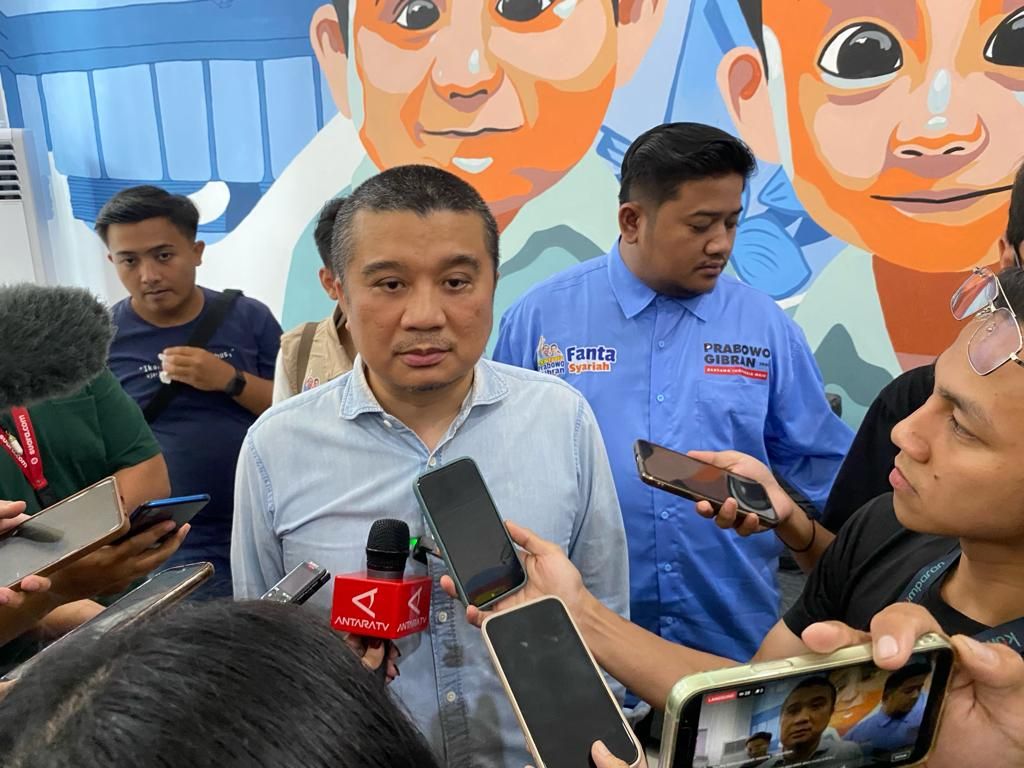 TKN Tegaskan Mayor Teddy Ajudan Prabowo Bukan Bagian dari Timses
