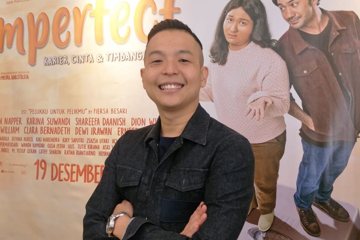 Ernest Prakasa dalam jumpa pers peluncuran soundtrack film Imperfect di kawasan Sarinah, Jakarta Pusat, Selasa (29/10/2019).