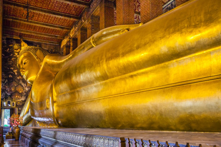 Arkeolog Temukan Harta Karun Emas di Bawah Patung Buddha Berbaring Thailand
