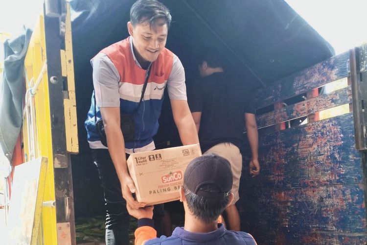 Wujud Kepedulian, Pertamina Salurkan Bantuan Sembako untuk Korban Banjir di Bali