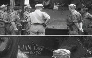 Tank milik Belanda tipe Stuart M3 bertuliskan kata Jan-Cox. Foto diambil di Garut, Jawa Barat pada Oktober 1947.