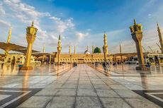 Melihat Pelaksanaan Shalat Tarawih Malam Pertama di Masjidil Haram dan Masjid Nabawi