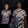 Jersey Ketiga Manchester United 2020/2021 Hadir dengan Motif Bergaris 