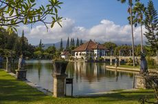 Wisata Menarik di Taman Soekasada Ujung Bali 