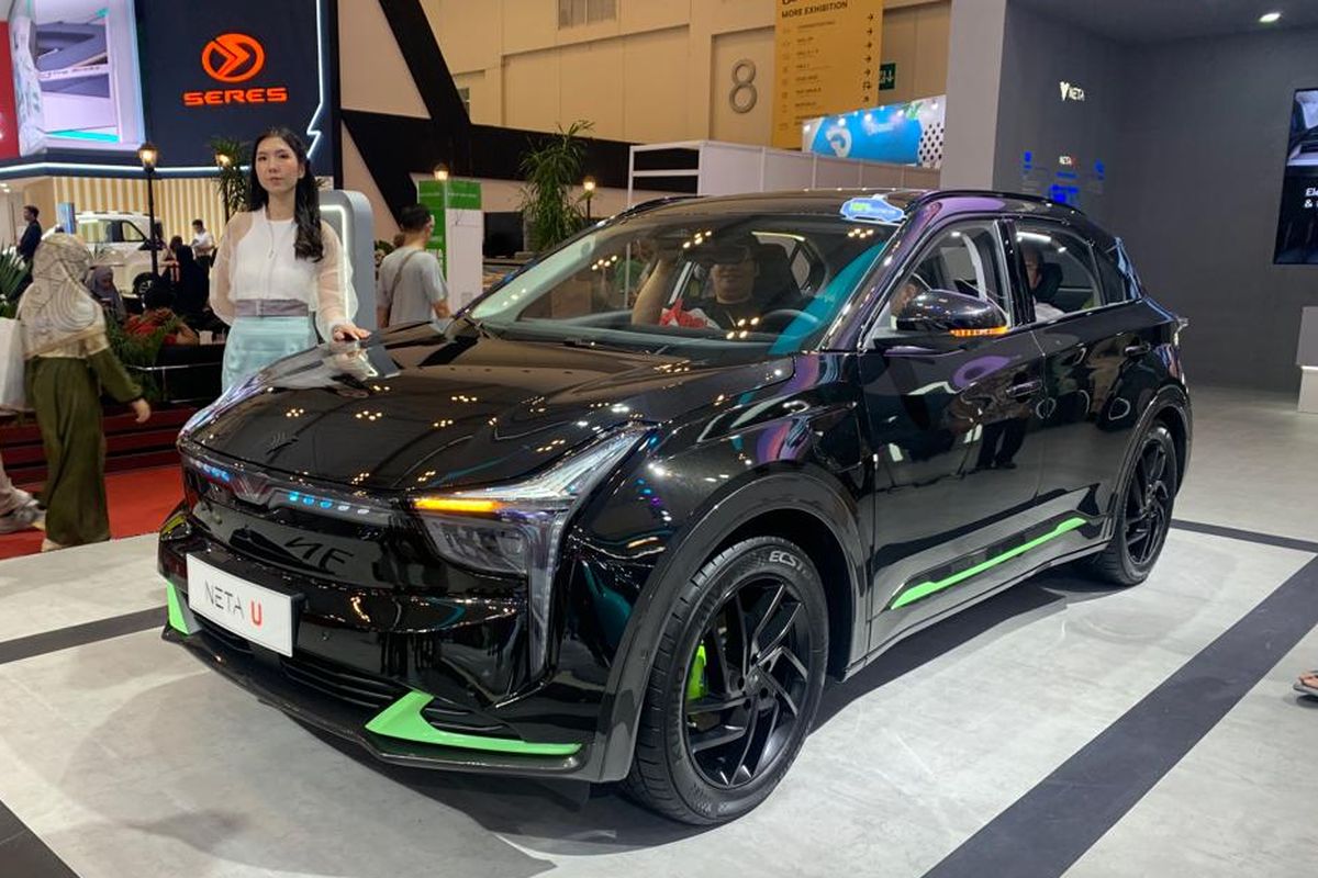 Neta, merek mobil listrik asal China resmi masuk ke pasar otomotif Indonesia lewat gelaran Gaikindo Indonesia International Auto Show (GIIAS) 2023.
