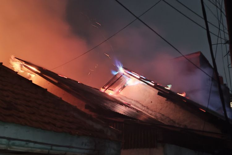 Kebakaran di Jalan Batu Ceper VIII, Kebon Kelapa, Gambir, Sabtu (6/4/2024).