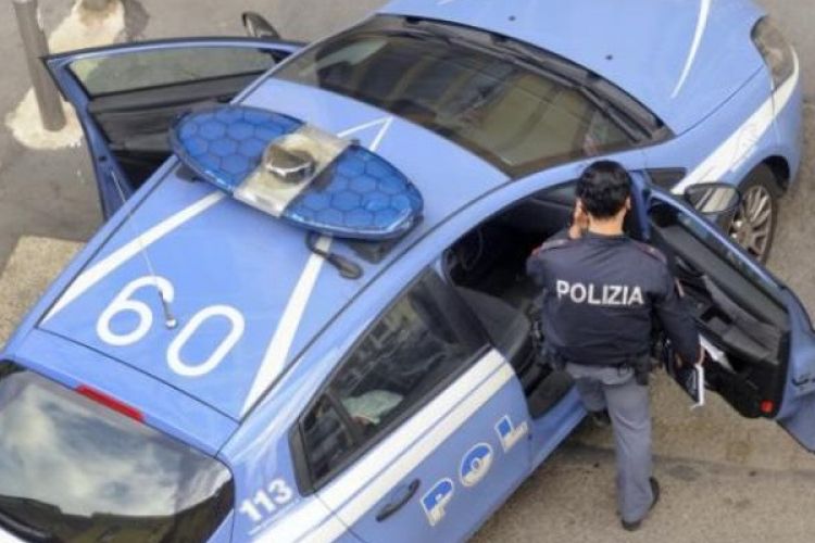 Polisi Italia.