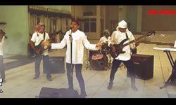 Lewat Lagu, Bupati Sumenep Bagikan Pesan Keceriaan Lebaran 