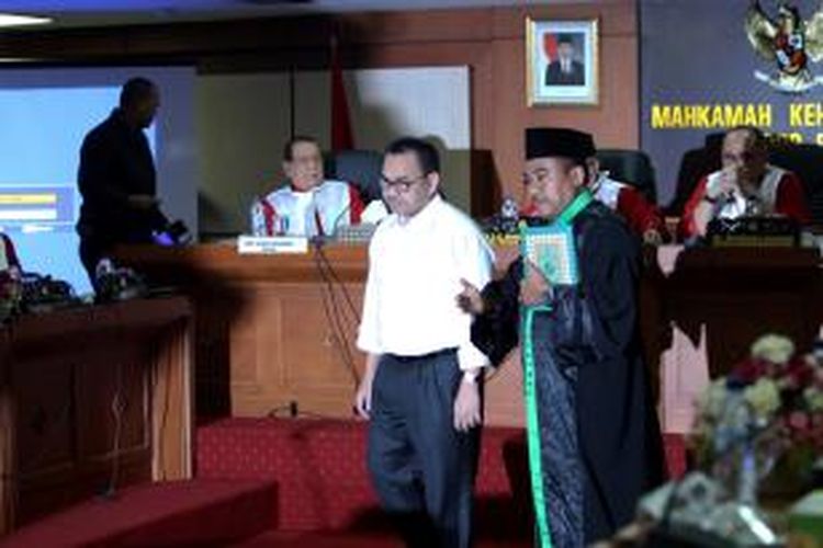 Menteri Energi dan Sumber Daya Mineral Sudirman Said memenuhi panggilan Mahkamah Kehormatan Dewan (MKD) dalam sidang terbuka di Gedung Parlemen, Jakarta, Rabu (2/12/2015).