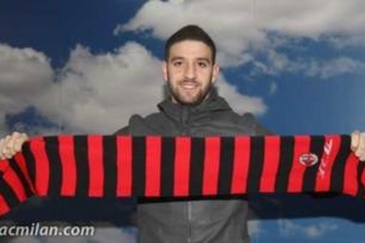 Gelandang anyar AC Milan, Adel Taarbt. 