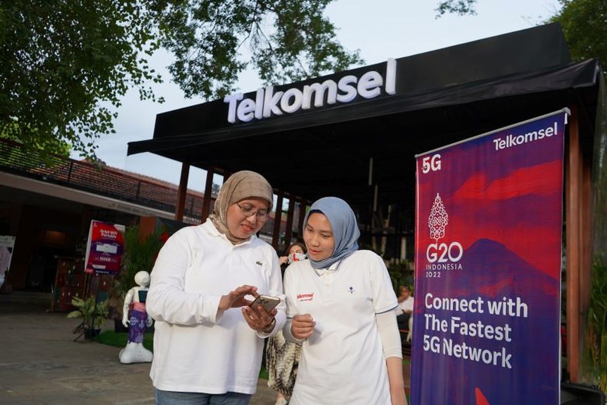 Telkomsel menggelar Showcase 5G pada rangkaian kegiatan Konferensi Tingkat Tinggi (KTT) Group of Twenty (G20) yang berlangsung di Nusa Dua, Bali, sejak Minggu (13/11/2022) hingga Kamis (17/11/2022). 

