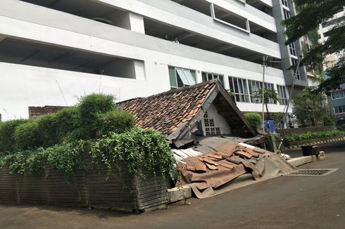 Cerita Pemilik Rumah Reyot di Dalam Kompleks Apartemen Mewah, Diteror Preman agar Pindah