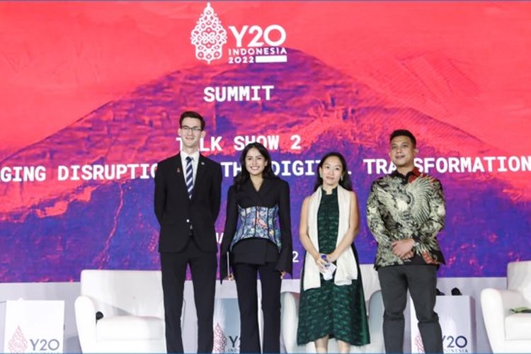 Gelar Wicara Y20 Indonesia 2022 bertajuk Managing Disruption of the Digital Transformation.