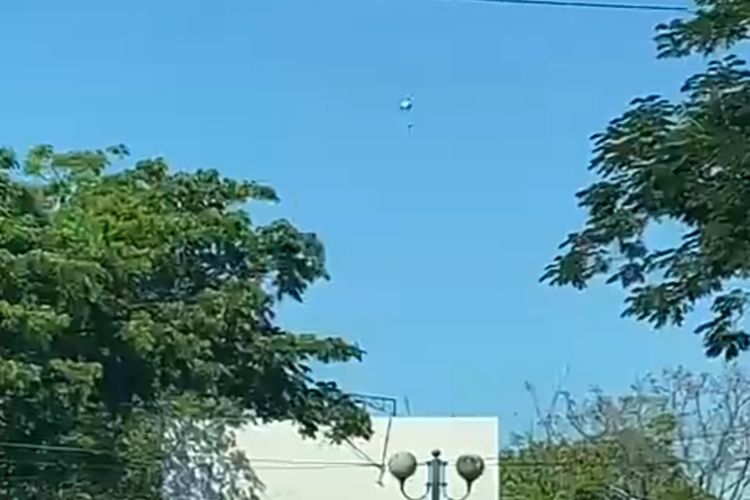 Penerjun Payung Kopasgat TNI AU yang Jatuh di Maros Selamat, Lengan Kiri Terkilir