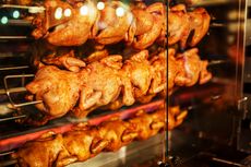 Beda Ayam Bakar yang Dimasak Pakai Arang, Teflon, dan Oven