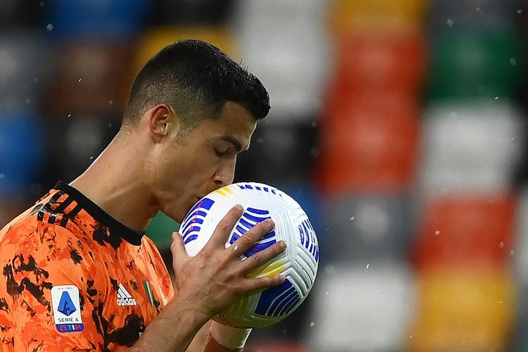 Penyerang Juventus, Cristiano Ronaldo, pada laga kontra Udinese, Minggu (2/5/2021) malam WIB.
