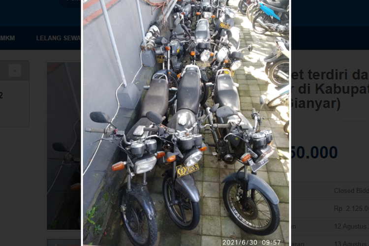 Tangkapan layar laman lelang tiga belas unit sepeda motor bekas operasional polisi di situs lelang.go.id