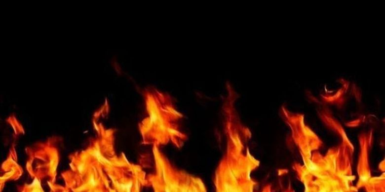23 Rumah Di Permukiman Warga Baduy Terbakar<script async src=