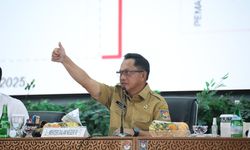 Wujudkan Ekonomi Kerakyatan, Mendagri Pacu Pemda Dukung Program Kopdeskel Merah Putih