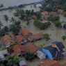 Pakai Helikopter, Kepala BNPB, Menko PMK, dan Menteri PUPR Tinjau Lokasi Jebolnya Tanggul Sungai Citarum