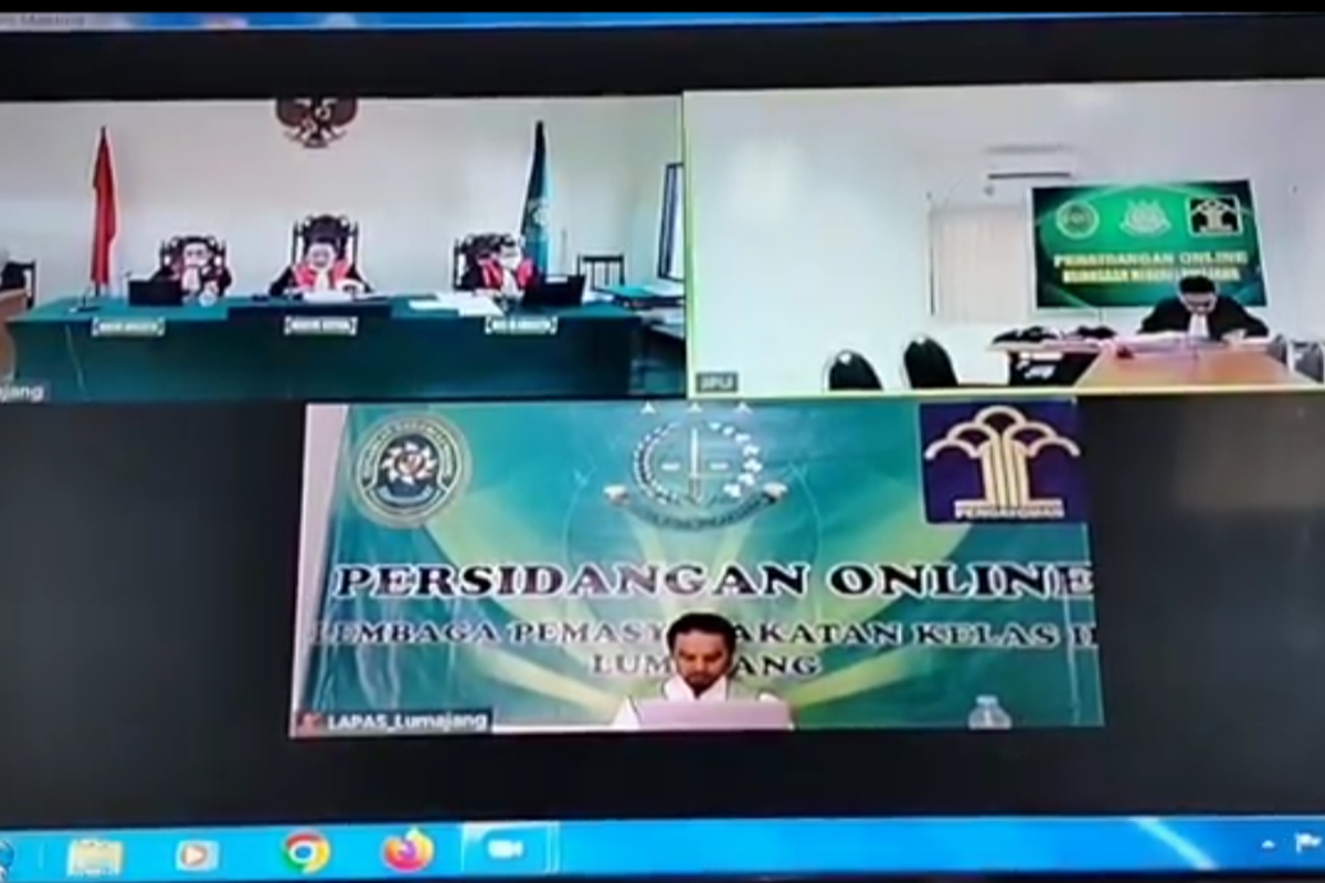 Suasana persidangan terdakwa penendangan sesajen dengan agenda pembacaan tuntutan, Selasa (24/5/2022)