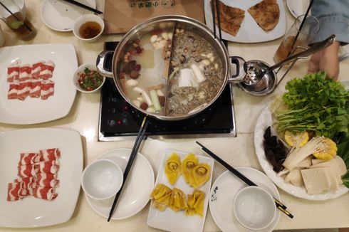 Mencoba Hot Pot ala Mongolia di Kawasan Glodok, Pakai 16 Rempah