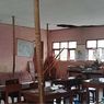 Bangunan SD di Tasikmalaya Rawan Ambruk dan Masih Dipakai Belajar: Atap Reyot Ditopang Bambu