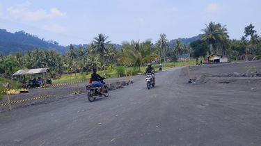 Pemkab Lumajang Tak Akan Bersihkan dan Bangun Rumah Warga yang Tertimbun Material Lahar Semeru