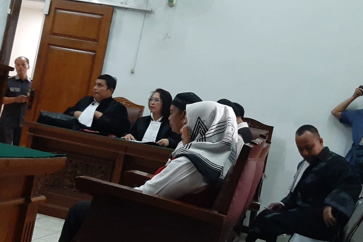 Pengadilan Negeri Jakarta Selatan menggelar sidang lanjutan kasus pembunuhan berencana oleh terdakwa Aulia Kesuma (AK), Selasa (11/2/2020).  Jaksa penuntut umum (JPU) menghadirkan tiga terdakwa yakni asisten rumah tangga Aulia, Karsini, Rody, dan Supriyanto. 