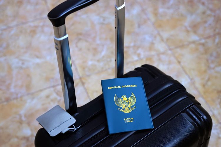 Ilustrasi paspor indonesia.