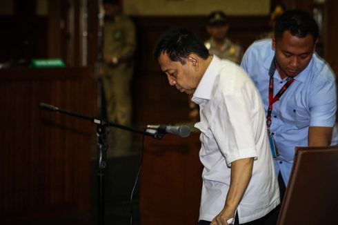 Adegan Drama Sidang Dakwaan Setya Novanto dalam Foto...