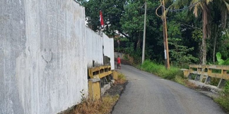 Warga Pematangsiantar Unjuk Rasa, Minta Tembok Pemblokir Jalan Dibongkar