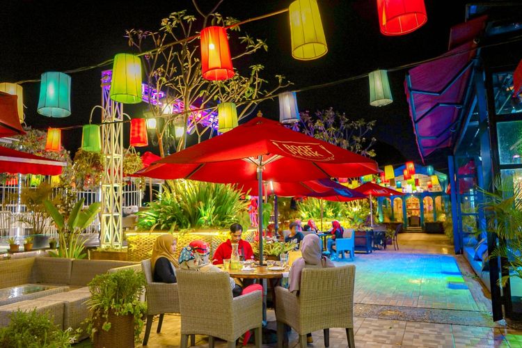 Roofpark Cafe & Restaurant, salah satu tempat wisata di Cianjur.
